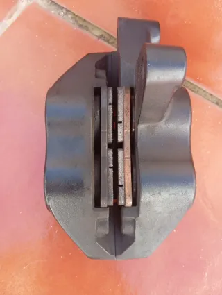 Pinza Freno Delantera Harley Davidson Fat Boy