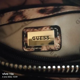 Bolso Guess estampado leopardo
