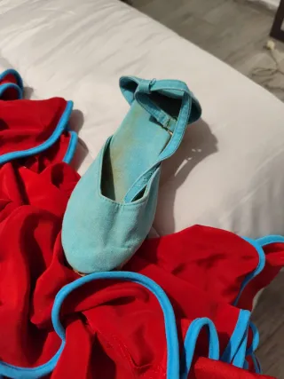 Traje de flamenca rojo con volantes talla 34