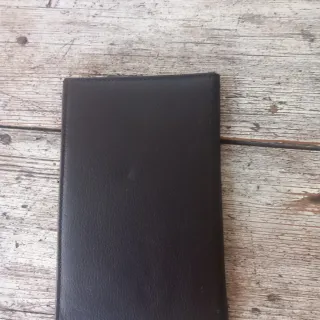 Monedero Franc Vila Negro/Marrón. CUERO 16.8 X 12