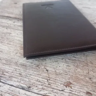 Monedero Franc Vila Negro/Marrón. CUERO 16.8 X 12