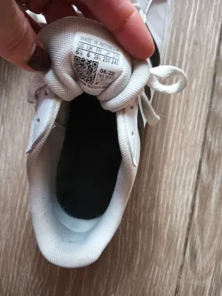 Deportivas Adidas unisex Blancas y Negras