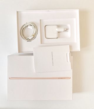 iPad Mini 5 Rosa + Teclado Blanco