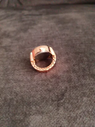 Anillo Reloj Bozhi Oro y Verde