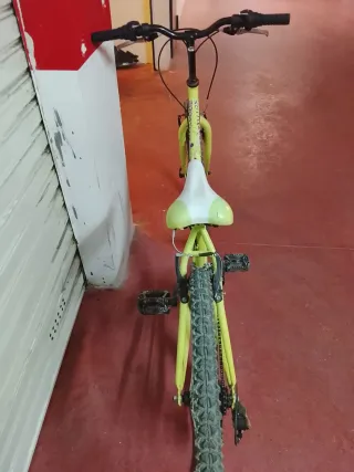 Bicicleta Niña/Mujer Amarilla.