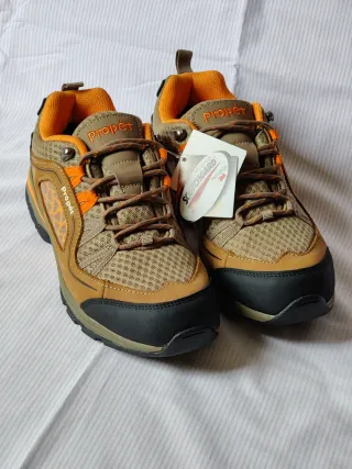 Botas de montaña Propet marrones y naranjas