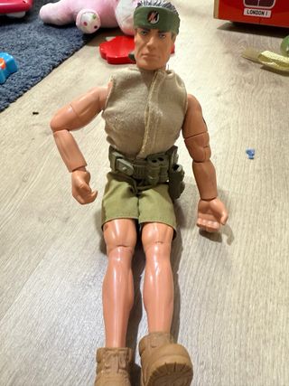 3 muñecos action man