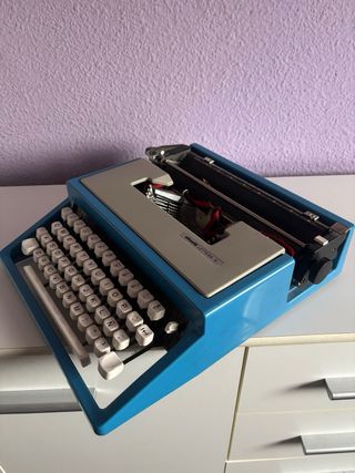 Máquina de escribir Olivetti Lettera 31