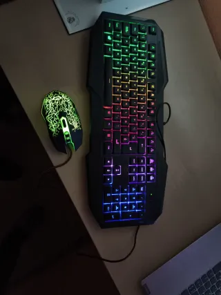 Teclado y Ratón Gaming Trust Negro con iluminación