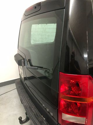 Land Rover Discovery 2010