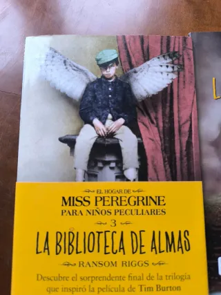 4 títulos de miss peregrine