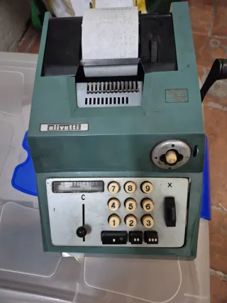 Calculadora Olivetti Antigua