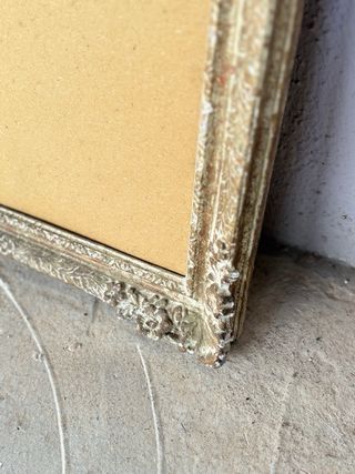 Marco antiguo de madera