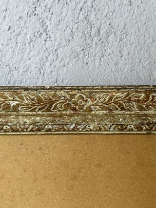 Marco antiguo de madera