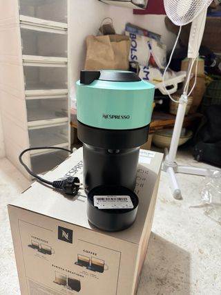 Cafetera Nespresso Vertuo Pop Mint