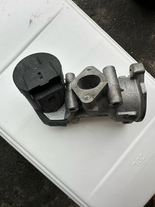 Válvula EGR Peugeot 407 2.0 HDi 2007/8