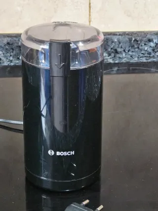Molinillo de café Bosch negro