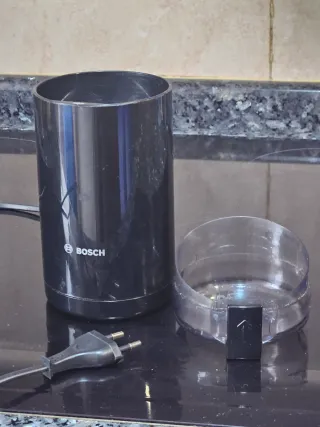 Molinillo de café Bosch negro