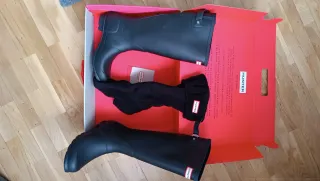 Botas de agua Hunter negras con calcetínes