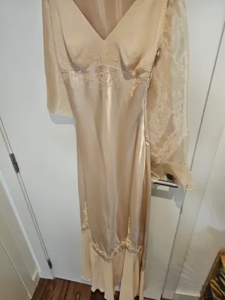 Vestido largo color champagne talla XS-S