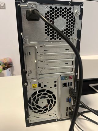 Ordenador HP AMD + Monitor HP 24”