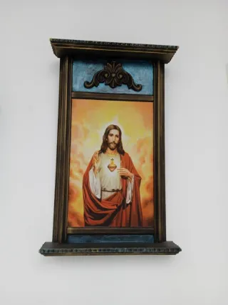 Retablo de madera con imagen de Jesús