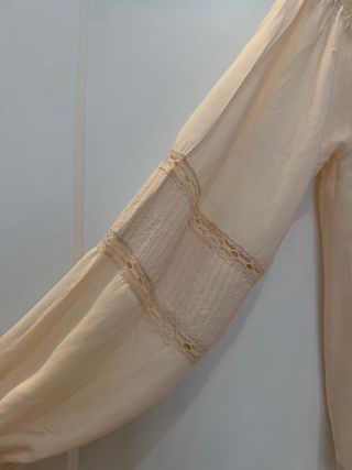 Blusa Zara Beige Manga Larga