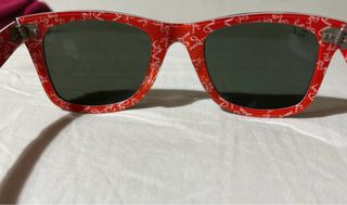 Occhiali Ray-Ban Wayfarer Neri e Rossi