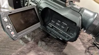 Videocámara, JVC GY-HM100E 3CCD Pro HD