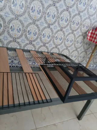 Pozo de fuego negro con diseño de piedra