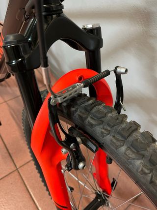 Bicicleta Infantil B'TWIN 24 Negra/Naranja