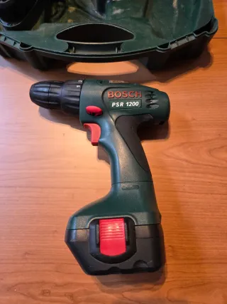 Taladro Atornillador Bosch PSR 1200 con maletín