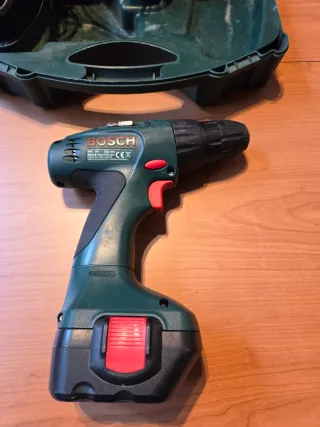 Taladro Atornillador Bosch PSR 1200 con maletín