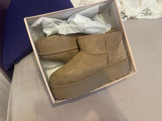 Botas con pelo interior nuevas