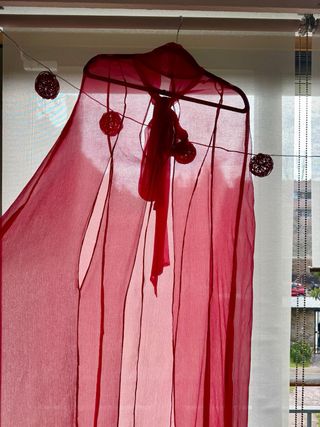 Vestido Ines Martin Alcalde con capa