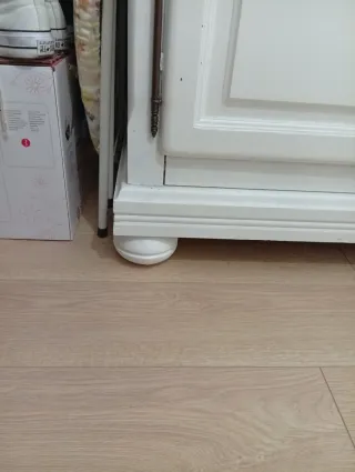 Armario de madera vintage