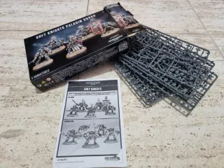 Caballeros Grises Warhammer 40k