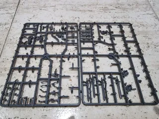 Caballeros Grises Warhammer 40k