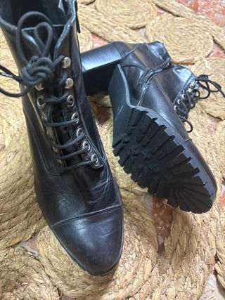 Botines piel negros tacon 37