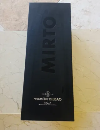 Caja de vino Mirto (cartón duro)