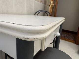 Mesa cocina extensible + 2 sillas + 2 taburetes