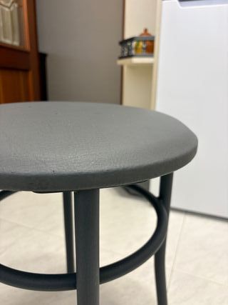 Mesa cocina extensible + 2 sillas + 2 taburetes