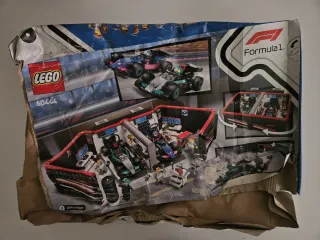 Lego City 60444 Garaje de Fórmula 1.