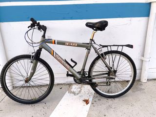 Bicicleta Trekking Urbana Ligera y Cómoda