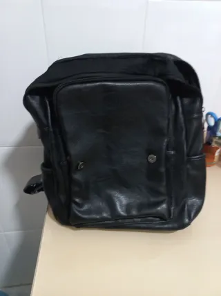 Mochila negra gran capacidad