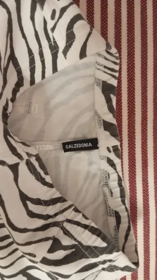 Pantalón niña cebra Marca Calcedonia Talla 8-10 añ