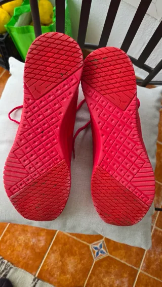 Zapatillas deportivas Puma Rojas