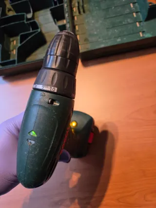 Taladro Atornillador Bosch PSR 12 con maletín