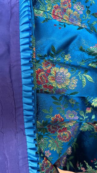 Traje de fallera (7-10 años) Regalo cancán 77x40cm