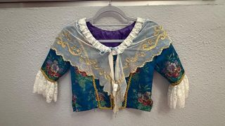 Traje de fallera (7-10 años) Regalo cancán 77x40cm